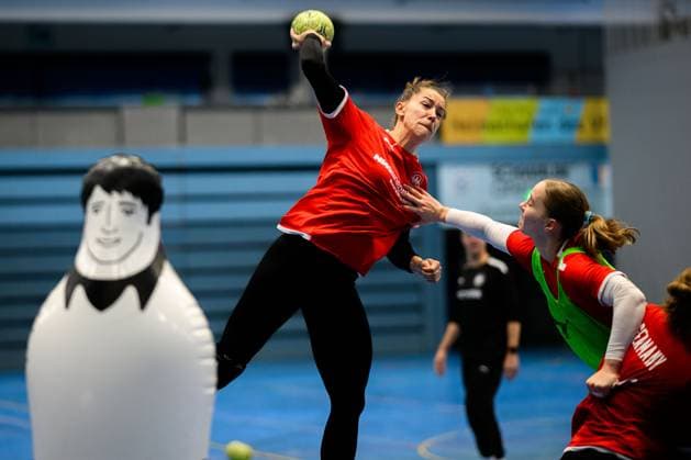 Gummersbach Handball Women Germany Training Emily Vogel Germany Gummersbach Schwalbe Arena Germany