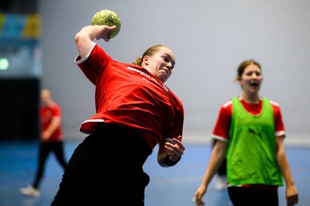 Gummersbach Handball Women Germany Training Lisa Antl Germany Gummersbach Schwalbe Arena Germany