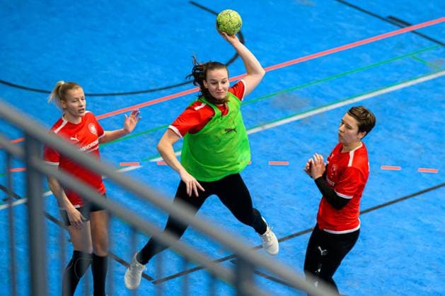Gummersbach Handball Women Germany Training Julia Maidhof Germany Gummersbach Schwalbe Arena Germany