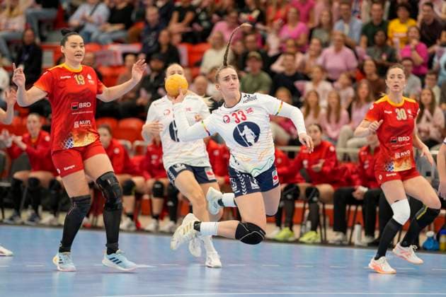 Handball, EHF EURO Cup Norway Romania Larvik 20251015 Norway s Thale Rushfeldt Deila during the handball match in the EHF EURO Cup between Norway and Romania in Jotron Arena The photo was taken on behalf of the Norwegian Handball Association, but can be used by editorial clients of NTB Photo Fredrik Varfjell NTB Larvik Norway EDITORIAL USE ONLY RESTRICTED USE FOR BETTING COMPANIES  Copyright: xFredrikxVarfjellx xNTBx