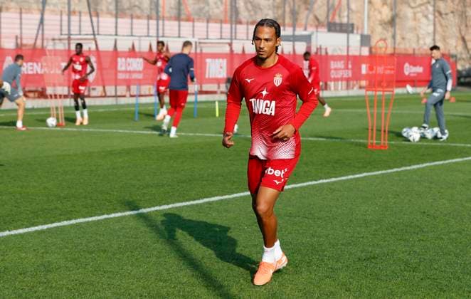 La Turbie, France October 14, 2025 AS Monaco Football Club team training Session at the Headquarter with german Paris Josua Brunner Mandoga Media Germany AS Monaco Football Club team training at the Headquarter