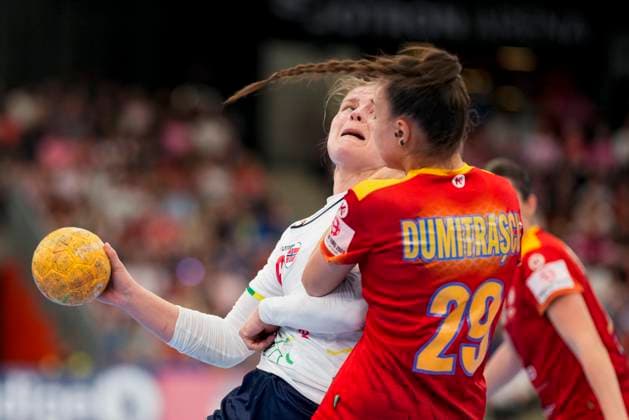 Handball, EHF EURO Cup Norway Romania Larvik 20251015 Norway s Maren Nyland Aardahl during the handball match in the EHF EURO Cup between Norway and Romania in Jotron Arena The photo was taken on behalf of the Norwegian Handball Association, but can be used by editorial clients of NTB Photo Fredrik Varfjell NTB Larvik Norway EDITORIAL USE ONLY RESTRICTED USE FOR BETTING COMPANIES  Copyright: xFredrikxVarfjellx xNTBx
