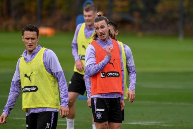 Jackson Irvine Pauli Germany , Hamburg , Training ground at Kollaustrasse , Football , 1 Bundesliga , Training of FC St Pauli