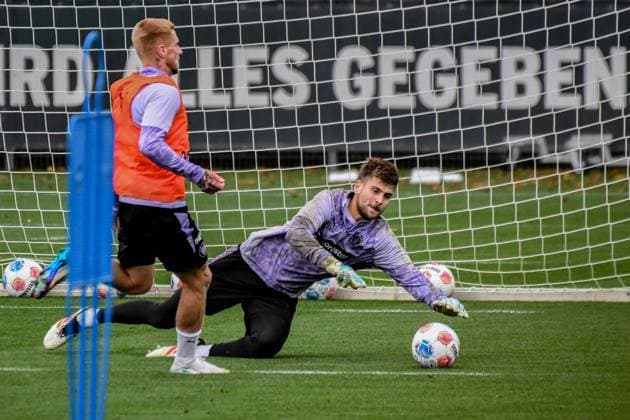 Louis Oppie Ben Voll Pauli Germany , Hamburg , Training ground at Kollaustrasse , Football , 1 Bundesliga , Training of FC St Pauli