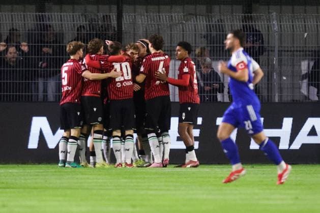15 10 2025, Football, Men, Regionalliga Nord, Matchday 8, BSV Kickers Emden Hannover 96 II Goal celebration for 0 1 by Rafael Martins Marques 25 Hannover 96 II