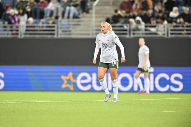 Football Women s Champions League, 2nd round Valerenga Wolfsburg Oslo 20251015 Wolfsburg s Guro Bergsvand during the Champions League football match between Valerenga and Wolfsburg at Intility Arena Photo Annika Byrde NTB Oslo Norway EDITORIAL USE ONLY RESTRICTED USE FOR BETTING COMPANIES  Copyright: xAnnikaxByrdex xNTBx