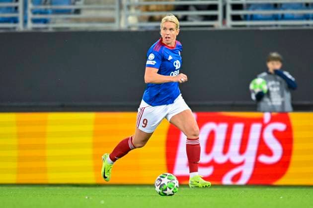 Football Women s Champions League, 2nd round Valerenga Wolfsburg Oslo 20251015 Valerenga s Elise Thorsnes during the Champions League football match between Valerenga and Wolfsburg at Intility Arena Photo Annika Byrde NTB Oslo Norway EDITORIAL USE ONLY RESTRICTED USE FOR BETTING COMPANIES  Copyright: xAnnikaxByrdex xNTBx