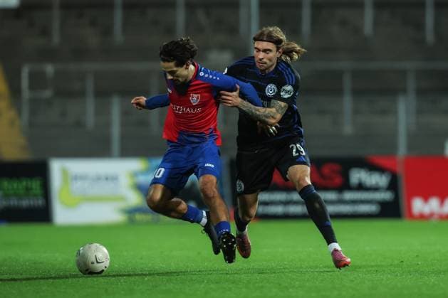 Sport, Football, FVN Niederrheinpokal Season 2025 2026 Round of 16 KFC Uerdingen MSV Duisburg 15 10 2025, Grotenburg Stadium k10 Joshua Bitter MSV Duisburg, 29 duel Krefeld Grotenburg Stadium North Rhine-Westphalia Germany