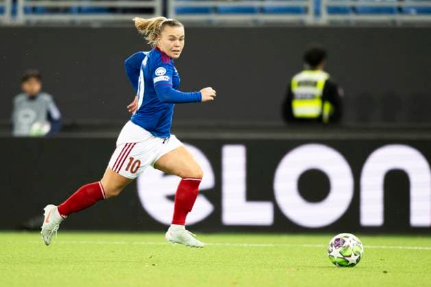 Football Women s Champions League, 2nd round Valerenga Wolfsburg Oslo 20251015 Valerenga s Olaug Tvedten during the Champions League football match between Valerenga and Wolfsburg at Intility Arena Photo Annika Byrde NTB Oslo Norway EDITORIAL USE ONLY RESTRICTED USE FOR BETTING COMPANIES  Copyright: xAnnikaxByrdex xNTBx