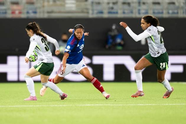 Football Women s Champions League, 2nd round Valerenga Wolfsburg Oslo 20251015 Wolfsburg s Judit Pujols and Cora Zicai duel with Valerenga s Ylinn Tennebo during the Champions League football match between Valerenga and Wolfsburg at Intility Arena Photo Annika Byrde NTB Oslo Norway EDITORIAL USE ONLY RESTRICTED USE FOR BETTING COMPANIES  Copyright: xAnnikaxByrdex xNTBx