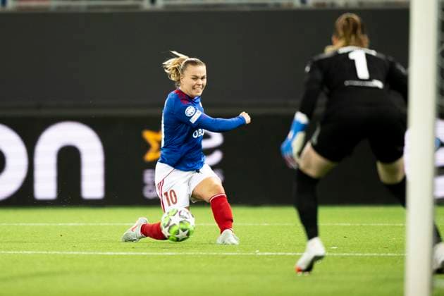 Football Women s Champions League, 2nd round Valerenga Wolfsburg Oslo 20251015 Valerenga s Olaug Tvedten during the Champions League football match between Valerenga and Wolfsburg at Intility Arena Photo Annika Byrde NTB Oslo Norway EDITORIAL USE ONLY RESTRICTED USE FOR BETTING COMPANIES  Copyright: xAnnikaxByrdex xNTBx