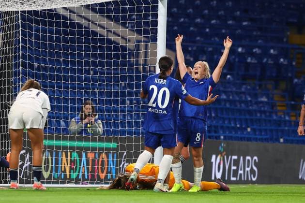 London, England, 15th October 2025. Erin Cuthbert (R) of Chelsea celebrates after scoring to make it 4-0 during the Chelsea Women vs Paris FC UEFA Womens Champions League match at Stamford Bridge, London. Picture credit should read: Paul Terry Sportimage EDITORIAL USE ONLY. No use with unauthorised audio, video, data, fixture lists, club league logos or live services. Online in-match use limited to 120 images, no video emulation. No use in betting, games or single club league player publications. SPI_018_PT_Chelsea_W_Paris_W SPI-4216-0018