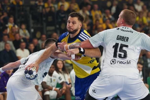 Kielce 15.10.2025 Mecz 5. kolejka Liga Mistrzow piÅ‚ka rÄ™czna mÄ™Å¼czyzn sezon 2025 2026 Men s Handball EHF Champions League season 2025 2026 match: Industria Kielce - HBC Nantes nz. Aleks Vlah Fot. Stanislaw Klepka Arena Akcji NEWSPIX.PL --- newspix.pl 