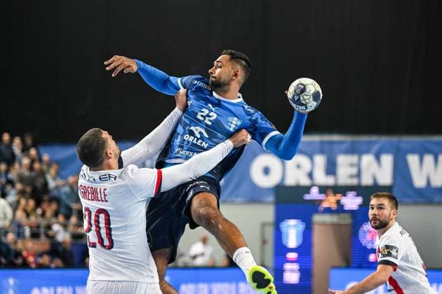 PLOCK 15.10.2025 MECZ 5. KOLEJKA LIGA MISTRZOW PILKA RECZNA MEZCZYZN SEZON 2025 2026 ORLEN WISLA PLOCK - PSG --- MENS HALDBALL EHF CHAMPIONS LEAGUE SEASON 2025 2026 MATCH: SPR WISLA PLOCK - PARIS SAINT-GERMAIN MATTHIEU GREBILLE MELVYN RICHARDSON FOT. JACEK PRONDZYNSKI FOTOPYK NEWSPIX.PL --- newspix.pl 