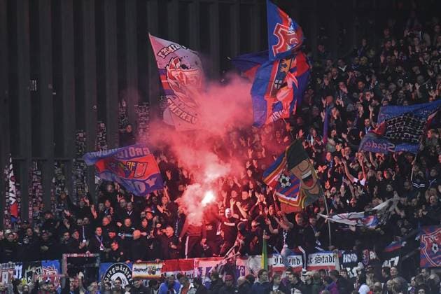 KFC Uerdingen 05 MSV Duisburg FOR EDITORIAL PURPOSES ONLY EDITORIAL USE ONLY p Football Niederrheinpokal 2 Runde KFC Uerdingen 05 MSV Duisburg on 15 10 2025 at Grotenburg Stadion in Krefeld Fans KFC Uerdingen 05 ignite pyrotechnics in the block Germany Nordrhein Westfalen Krefeld Copyright ThorstenxTillmann Copyright: ThorstenxTillmann doc82u3ailsq4o1de41vgef ,EDITORIAL USE ONLY Copyright: ThorstenxTillmann