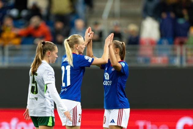 Players of Valerenga celebrates after scoring during the UEFA Womens Champions League football match between Valerenga and Wolfsburg at Intility Arena in Oslo, Norway. Copyright: xAnexFrosakerx xSPPx Sportspressphoto_SPR43019