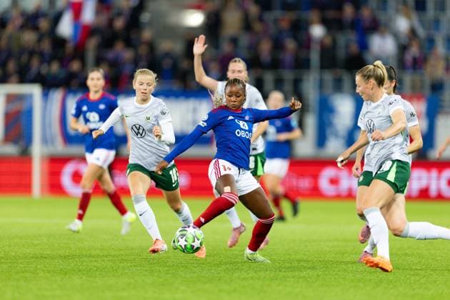 Mawa Sesay (14 Valerenga) controls the ball during the UEFA Womens Champions League football match between Valerenga and Wolfsburg at Intility Arena in Oslo, Norway. Copyright: xAnexFrosakerx xSPPx Sportspressphoto_SPR43038