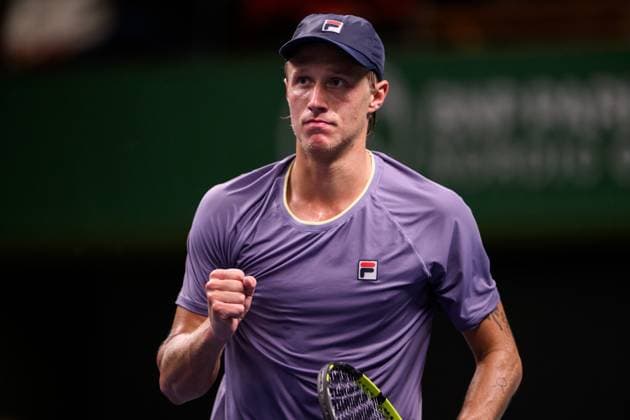 251015 Leo Borg of Sweden competes in a men s singles tennis match during day 5 of the ATP 250 Nordic Open on October 15, 2025 in Stockholm Photo Jesper Zerman BILDBYRAN kod JZ JZ0628 tennis nordic open day 5 bbeng jubel  Copyright: JESPERxZERMAN BB251015JZ073