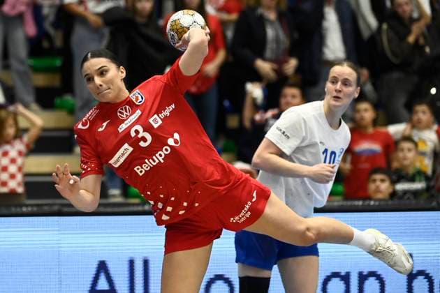 Croatia, Sisak, 151025. Croatian player Lara Buric at the handball match of the 1st round of the European Women s Championship qualifiers, Croatia - Finland. Photo: Ronald Gorsic CROPIX Copyright: xxRonaldxGorsicx xCROPIXx hrvatska_finska56-151025
