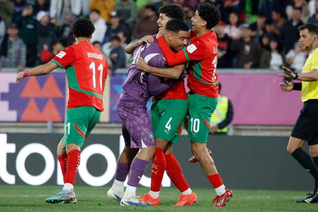 Futbol, Marruecos vs Francia. Mundial sub 20, Chile 2025. Los jugadores de Marruecos celebran despuÃ s de derrotar a Francia en un partido de semifinal del mundial sub 20 realizado en el estadio Elias Figueroa de Valparaiso, Chile. 15 10 2025 Martin Thomas Photosport Football, Morocco vs France. U-20 World Cup Championship. Morocco™s players celebrate after defeating France in a semifinal match of the U-20 World Cup at the Elias Figueroa stadium in Valparaiso, Chile. 15 10 2025 Martin Thomas Photosport Marruecos vs Francia. Mundial sub 20, Chile 2025 