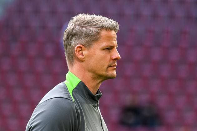 GER, 1 FBL, FC Augsburg vs VfL Wolfsburg 04 10 2025, WWK Arena, Augsburg, GER, 1 FBL, FC Augsburg vs VfL Wolfsburg, in the picture Christian Clarup VfL Wolfsburg nordphotoxGmbHx xHafner nph00200
