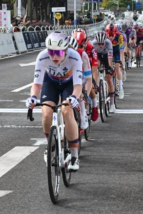 (251016) -- SHANGHAI, Oct. 16, 2025 -- Cyclists compete during the Stage 3 of the UCI Women s WorldTour Tour of Chongming Island Road cycling, Rad, Radsport, Strasse race in Shanghai, east China, Oct. 16, 2025. ) (SP)CHINA-SHANGHAI-CYCLING-UCI WOMEN S WORLDTOUR-TOUR OF CHONGMING ISLAND (CN) ChenxHaoming 
