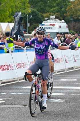 (251016) -- SHANGHAI, Oct. 16, 2025 -- Liv-Alula-Jayco s Josie Talbot is seen during the Stage 3 of the UCI Women s WorldTour Tour of Chongming Island Road cycling, Rad, Radsport, Strasse race in Shanghai, east China, Oct. 16, 2025. ) (SP)CHINA-SHANGHAI-CYCLING-UCI WOMEN S WORLDTOUR-TOUR OF CHONGMING ISLAND (CN) ChenxHaoming 
