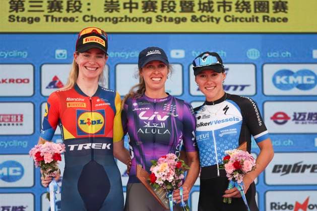 (251016) -- SHANGHAI, Oct. 16, 2025 -- Josie Talbot (C) of Liv-Alula-Jayco, Riejanne Markus (L) of Lidl-Trek and Anne Knijnenburg of Volkerwessels Cycling Team pose during the awarding ceremony after the Stage 3 of the UCI Women s WorldTour Tour of Chongming Island Road cycling, Rad, Radsport, Strasse race in Shanghai, east China, Oct. 16, 2025. ) (SP)CHINA-SHANGHAI-CYCLING-UCI WOMEN S WORLDTOUR-TOUR OF CHONGMING ISLAND (CN) WangxXiang 