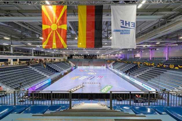 Germany vs North Macedonia Handball A Women European Championship qualification, 16 10 2025 GUMMERSBACH, GERMANY OCTOBER 16 Before the match between Germany vs North Macedonia Handball A Women European Championship qualification at Schwalbe Arena on October 16, 2025 in Gummersbach, Germany Copyright: xBEAUTIFULxSPORTS KennyxBeelex