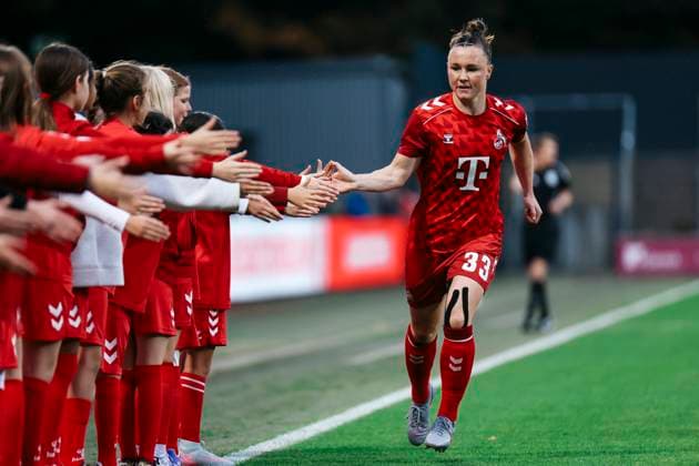 Google Pixel Womens Bundesliga 1 FC Köln Bayer 04 Leverkusen 16 10 2025 Marina Hegering 1 FC Köln, 33 Google Pixel Womens Bundesliga 1 FC Köln Bayer 04 Leverkusen, Franz Kremer Stadion 16 10 2025 Copyright: xBEAUTIFULxSPORTS Freisenx
