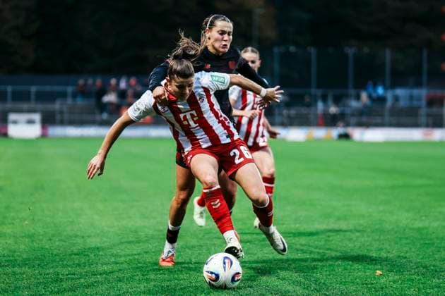 Google Pixel Womens Bundesliga 1 FC Köln Bayer 04 Leverkusen 16 10 2025 Martyna Wiankowska 1 FC Köln, 26 in duel with Carlotta Wamser Bayer 04 Leverkusen, 37 Google Pixel Womens Bundesliga 1 FC Köln Bayer 04 Leverkusen, Franz Kremer Stadion 16 10 2025 Copyright: xBEAUTIFULxSPORTS Freisenx