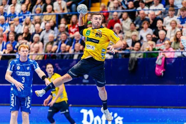 Jannik Kohlbacher Rhein Neckar Loewen, 80 in goal throw GER, TBV Lemgo Lippe vs Rhein Neckar Loewen, Handball, 1 Bundesliga, Matchday 9, Season 2025 2026, 16 10 2025 GER, TBV Lemgo Lippe vs Rhein Neckar Loewen, Handball, 1 Bundesliga, Matchday 9, Season 2025 2026, 16 10 2025 Lemgo Copyright: xEibner-Pressefoto JanxRollingerx EP_JSK
