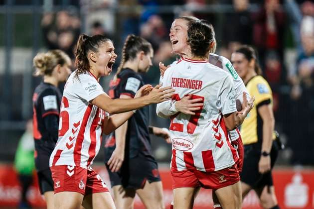 Google Pixel Womens Bundesliga 1 FC Köln Bayer 04 Leverkusen 16 10 2025 Laura Feiersinger 1 FC Köln, 27 Sandra Maria Jessen 1 FC Köln, 6 and Laura Feiersinger 1 FC Köln, 27 cheer to 1 0 by Laura Feiersinger 1 FC Köln, 27 Google Pixel Womens Bundesliga 1 FC Köln Bayer 04 Leverkusen, Franz Kremer Stadion 16 10 2025 Copyright: xBEAUTIFULxSPORTS Freisenx