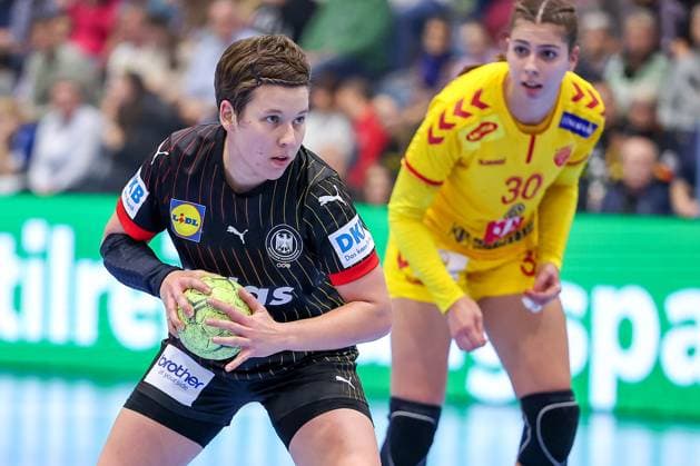 16 10 2025, Handball, EHF Womens International Match, European Championship Qualification 2026, Germany North Macedonia, Schwalbe Arena in Gummersbach Alina GRIJSEELS GER 04 throws on goal North Rhine-Westphalia Germany