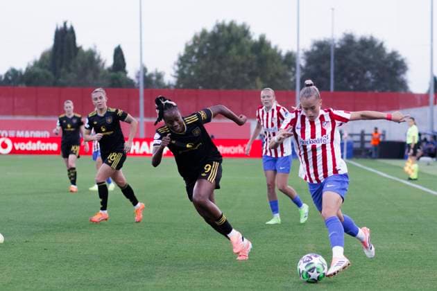 UEFA Women s Champions League - Atletico de Madrid vs Manchester United, ManU MADRID, SPAIN -October 16:Andrea Medina of Atletico de Madrid in action during the UEFA Women s Champions League match between Atletico de Madrid and Manchester United at Centro Deportivo Alcala de Henares.(Photo by Guillermo Martinez f22photo) Madrid Centro Deportivo Alcala de Henar Spain Copyright: xGuillermoxMartinezx