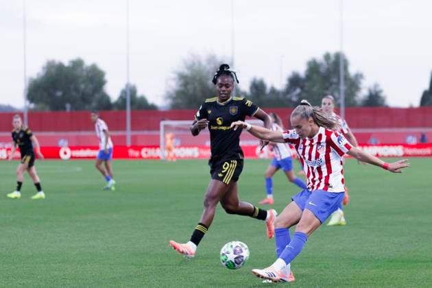 UEFA Women s Champions League - Atletico de Madrid vs Manchester United, ManU MADRID, SPAIN -October 16:Andrea Medina of Atletico de Madrid in action during the UEFA Women s Champions League match between Atletico de Madrid and Manchester United at Centro Deportivo Alcala de Henares.(Photo by Guillermo Martinez f22photo) Madrid Centro Deportivo Alcala de Henar Spain Copyright: xGuillermoxMartinezx