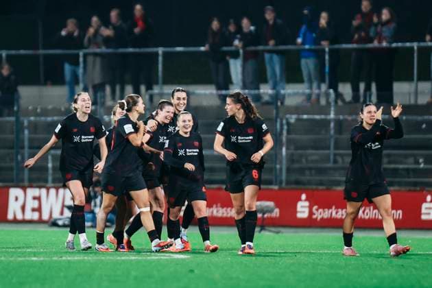Google Pixel Womens Bundesliga 1 FC Köln Bayer 04 Leverkusen 16 10 2025 Leverkusen celebrates the equalizer by Katharina Piljic Bayer 04 Leverkusen, 6 Google Pixel Womens Bundesliga 1 FC Köln Bayer 04 Leverkusen, Franz Kremer Stadion 16 10 2025 Copyright: xBEAUTIFULxSPORTS Freisenx