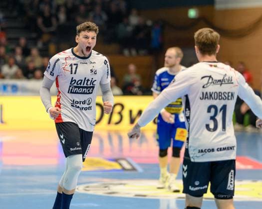 Marko, Grgic center back, SG Flensburg Handewitt, 17 cheering with Emil, Jakobsen left back, SG Flensburg Handewitt, 31 GER, Thuringia, ThSV Eisenach vs SG Flensburg Handewitt, 1 Daikin Handballbundesliga, Handball, Matchday 9, Season 2025 2026, 16 10 2025 GER, Thuringia, ThSV Eisenach v SG Flensburg Handewitt, 1 Daikin Handballbundesliga, Handball, Matchday 9, Season 2025 2026, 16 10 2025 Eisenach Copyright: xEibner-Pressefoto MartinxHerbstx EP_MHT