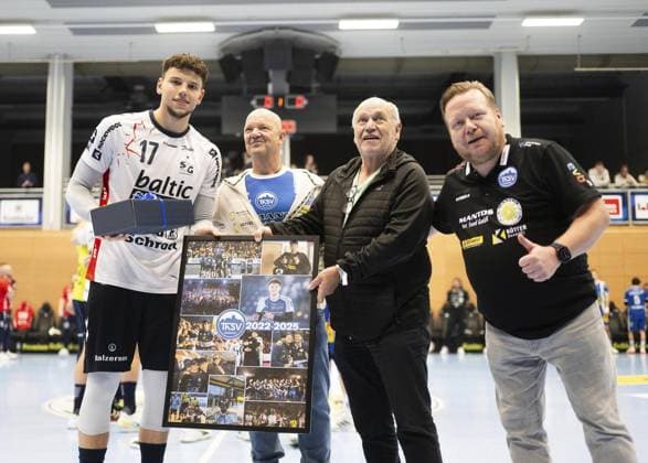 DAIKIN HBL HANDBALL MEN 1 BL 9 GAME DAY THSV EISENACH SG FLENSBURG HANDEWITT FOR EDITORIAL PURPOSES ONLY p 16 10 2025 Eisenach DAIKIN HBL Handball 1 Bundesliga Herren Season 2025 2026 9 Matchday Werner Assmann Halle ThSV Eisenach SG Flensburg Handewitt in photo Marko Grgic 17 SG Flensburg Handewitt says goodbye Germany Thuringia Eisenach Copyright SaschaxFromm Copyright: SaschaxFromm doc82uk72fx0c4w79cihzh ,EDITORIAL USE ONLY Copyright: SaschaxFromm