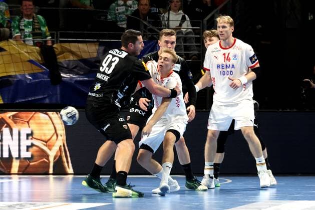DEU, Machineseeker EHF Champions League, Fuechse Berlin vs Kolstad Handball, 16 10 2025, Max Schmeling Halle, Berlin, DEU, Machineseeker EHF Champions League, Fuechse Berlin vs Kolstad Handball, in the picture Mijajlo Marsenic Fuechse Berlin 93 , Emre Christoffer Berge Kolstad Handball 3 , Magnus Gullerud Kolstad Handball 14 nordphotoxGmbHx xEngler nph00076