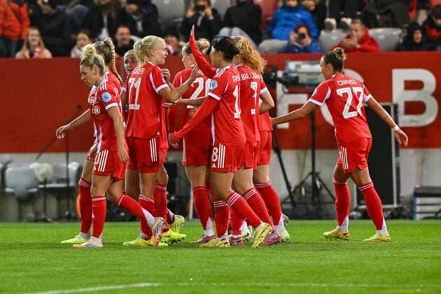 UEFA Womens s Champions League FC Bayern Munich Juventus Turin 16 10 2025 MUNICH, GERMANY OCTOBER 16 cheering after the goal making 1 0 by Pernille HARDER FC Bayern Munich 21 during the UWCL match between FC Bayern Munich vs Juventus FC on matchday 2 at FC Bayern Campus on October 16, 2025 in Munich, Germany Copyright: xBEAUTIFULxSPORTS Goldbergx