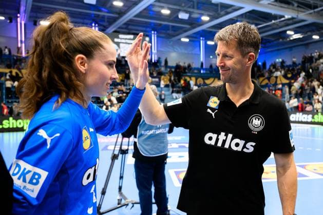 Gummersbach Womens Handball European Championship Qualification, Germany North Macedonia Goalkeeper Sarah Wachter Germany , Coach Markus Gaugisch Germany Gummersbach Schwalbe Arena Germany