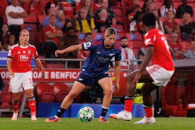 Kyra Cooney-Cross seen during UEFA Women™s Champions League league phase game between SL Benfica and Arsenal WFC (Luis Loureiro Ball Raw Images) Lisbon Estadio Da Luz Portugal Copyright: xLuisxLoureirox luisloureiro_slbenficawomen_arsenal_2526-50