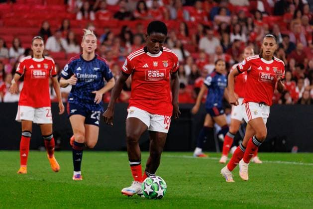 Christy Ucheibe seen during UEFA Women™s Champions League league phase game between SL Benfica and Arsenal WFC (Luis Loureiro Ball Raw Images) Lisbon Estadio Da Luz Portugal Copyright: xLuisxLoureirox luisloureiro_slbenficawomen_arsenal_2526-69