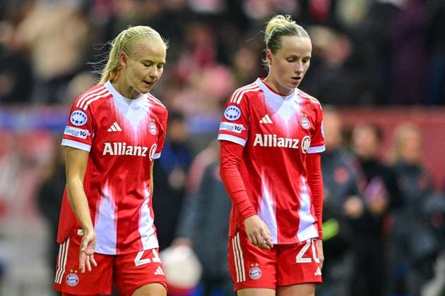 from left Pernille HARDER FC Bayern München, FCB, 21 and Franziska KETT FC Bayern München, FCB, 20 looking disappointed, disappointment, frustration, disappointed, pessimistic, 16 10 2025, Munich Germany , Football, UEFA Womens Champions League, League Phase 2 Matchday, FC Bayern München Juventus Turin, THE EVENT REGULATIONS PROHIBIT ANY USE OF PHOTOGRAPHS AS IMAGE SEQUENCES AND OR QUASI VIDEOS xslx