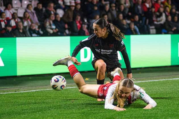 COLOGNE, GERMANY - 16 OCTOBER, 2025: Carlotta Imping, Loreen Bender - The match of Women Bundesliga 1.FC Koeln Frauen vs Bayer 04 Frauen at FRANZ-KREMER STADION  Copyright: xVITALIIxKLIUIEVx