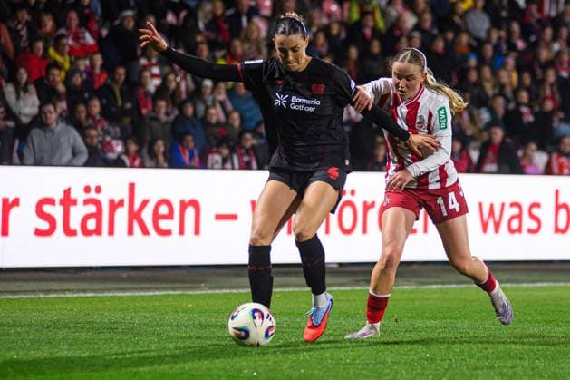 COLOGNE, GERMANY - 16 OCTOBER, 2025: Selina Ostermeier, Carlotta Imping - The match of Women Bundesliga 1.FC Koeln Frauen vs Bayer 04 Frauen at FRANZ-KREMER STADION  Copyright: xVITALIIxKLIUIEVx