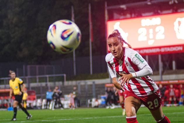 COLOGNE, GERMANY - 16 OCTOBER, 2025: Vanessa Leimenstoll - The match of Women Bundesliga 1.FC Koeln Frauen vs Bayer 04 Frauen at FRANZ-KREMER STADION  Copyright: xVITALIIxKLIUIEVx