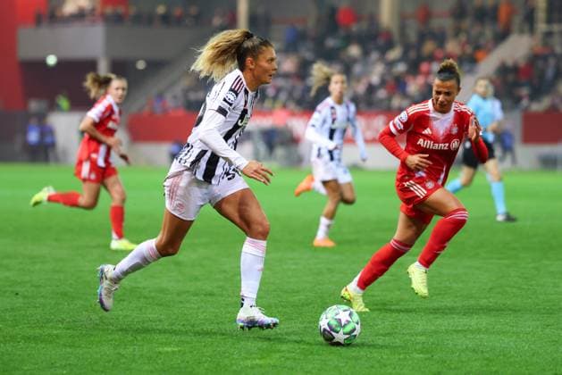 Cambiaghi Michela 36, Juventus Turin and Arianna Caruso 27, FC Bayern Munich at the match between FC Bayern Munich v Juventus Turin, Football, UEFA Women s Champions League 2025 2026, Matchday 2 on 16 10 2025 in Munich, FC Bayern Campus DFL and DFB regulations prohibit any use of photographs as image sequences and or quasi video Bayern Germany