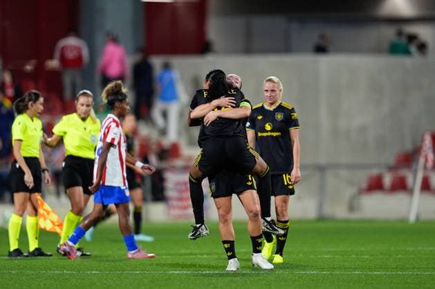 October 16, 2025, Alcala De Henares, Madrid, Spain: Jayde Riviere and Maya Le Tissier of Manchester United, ManU celebrate the victory during the UEFA Women s Champions League 2025 26 league phase MD2 match between Atletico de Madrid and Manchester United Women at Centro Deportivo Wanda Alcala de Henares on October 16, 2025 in Alcala de Henares, Madrid, Spain. Alcala De Henares Spain - ZUMAa181 20251016_zaa_a181_096 Copyright: xDennisxAgyemanx